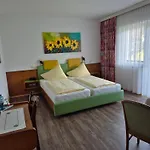 Hotel Garni Hutter 3*