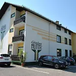 Garni Hutter Szálloda