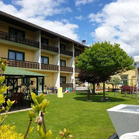 Hotel Garni Hutter 3*