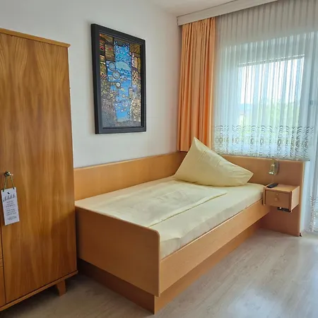 Hotell Garni Hutter 3*