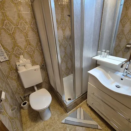 Hotell Garni Hutter Unterburg am Klopeiner See