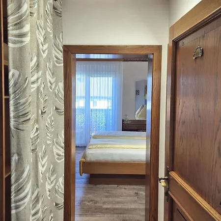 Hotel Garni Hutter Unterburg am Klopeiner See