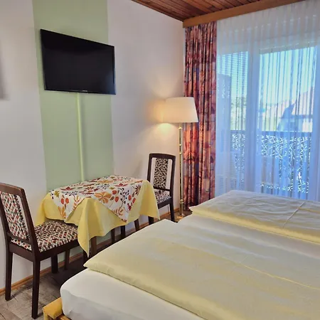 Garni Hutter Hotel 3*