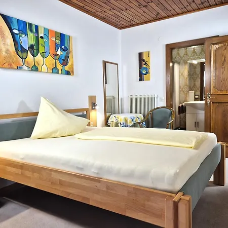 Garni Hutter Hotel 3*
