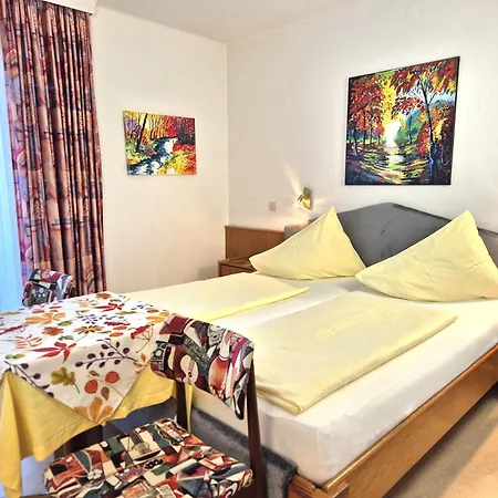 Hotel Garni Hutter 3*