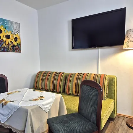 Hotel Garni Hutter Unterburg am Klopeiner See