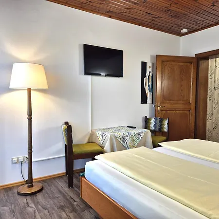 Garni Hutter Hotel 3*