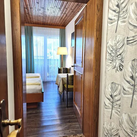 Garni Hutter Hotel 3*
